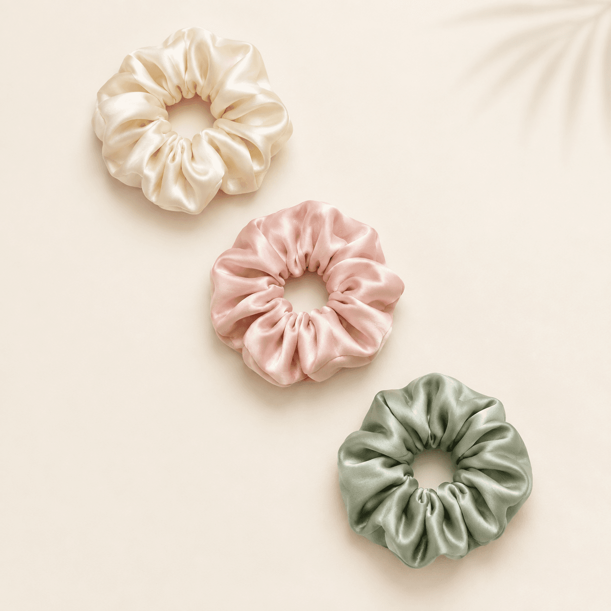 100% Mulberry Silk Classic Scrunchie – 4 cm
